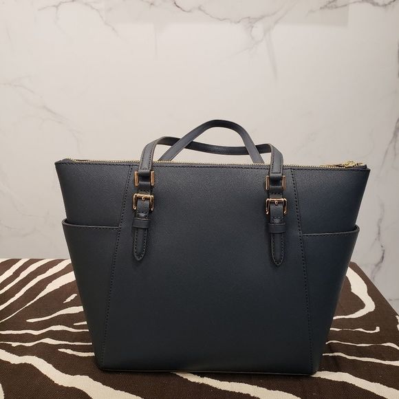 Michael Kors Charlotte Large Tote - Picture 2 of 8